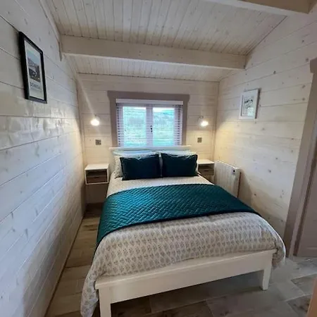 Dolmen Lodge. Donegal Town